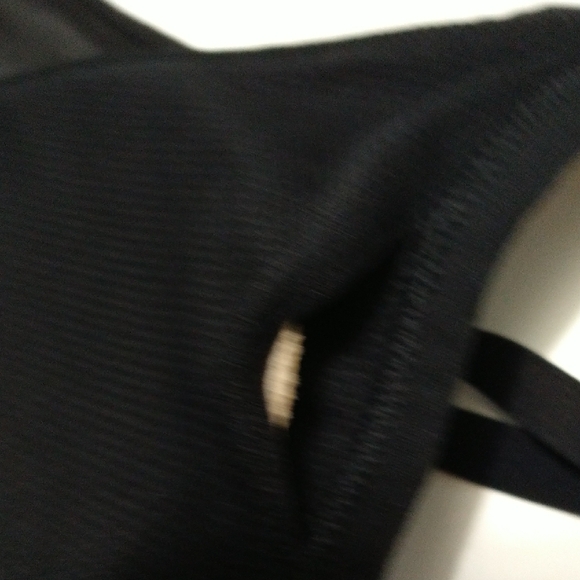 Athleta Black Women's Intimate Sports Bra W/Removable Pads Size S #1242 - Picture 8 of 11